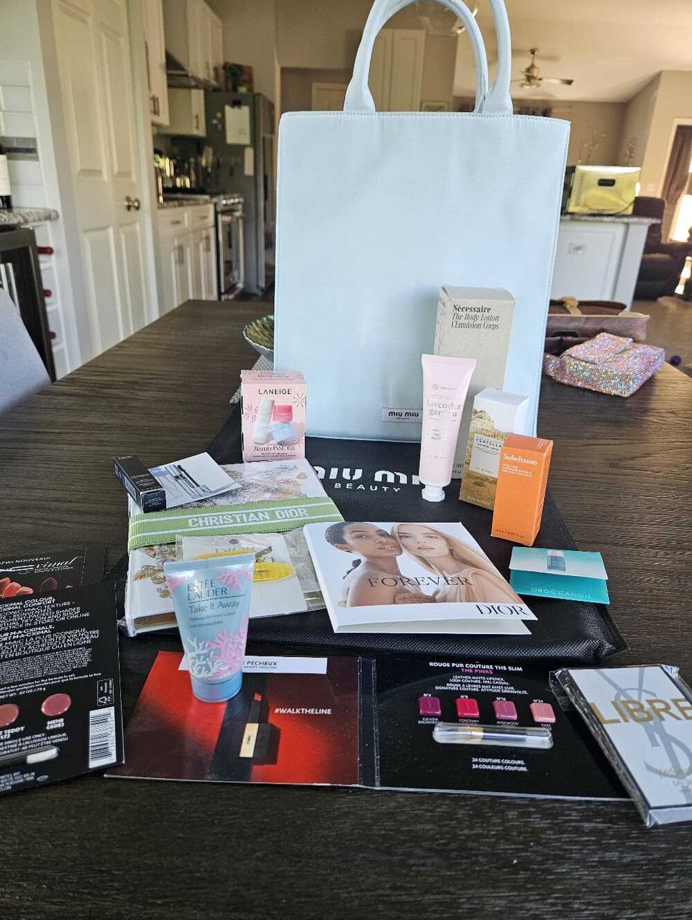 NWT Miu Miu Beauty Tote Bag With Beauty Bundle